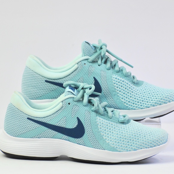 Size 7 Nike Revolution 4 Women's Shoes - Picture 3 of 11